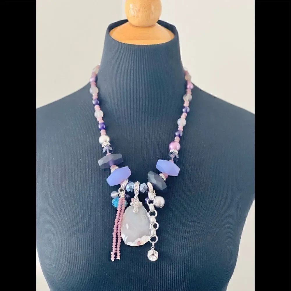 GORGEOUS NATURAL STONE-AGATE, AMETHYST AND SWAVORSKI CRYSTAL NECKLACE